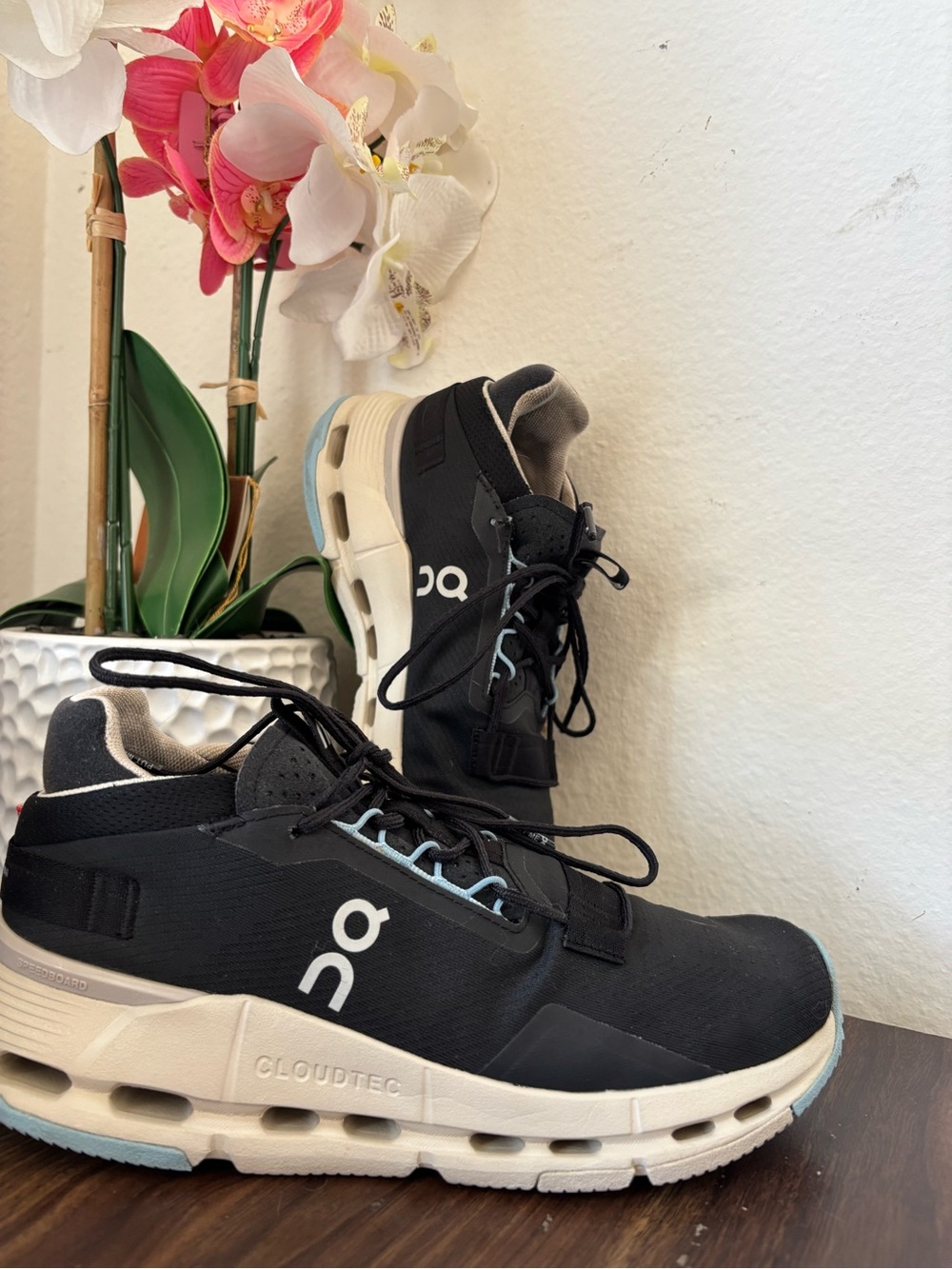 On Cloud Cloudtech Running Sneakers Speedboard